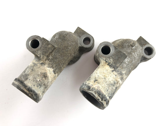 Honda Varadero XL 1000 SD02 [2002] - Flangia del refrigerante impostato sulla testata cilindri