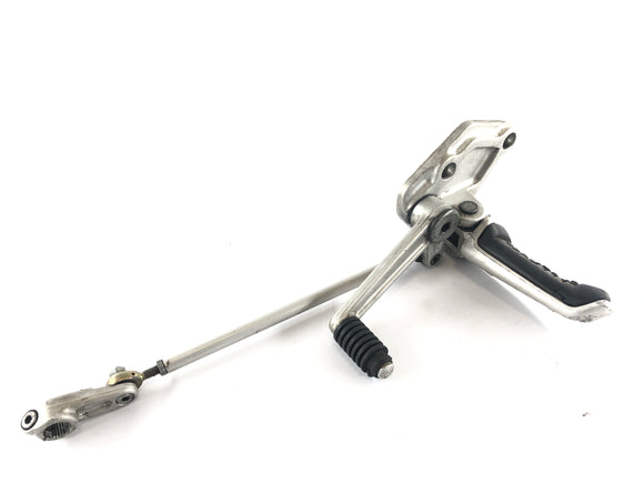 Ducati Paso 750 [1990] - Footran řidiče vlevo s přepínáním pedálu a rámu