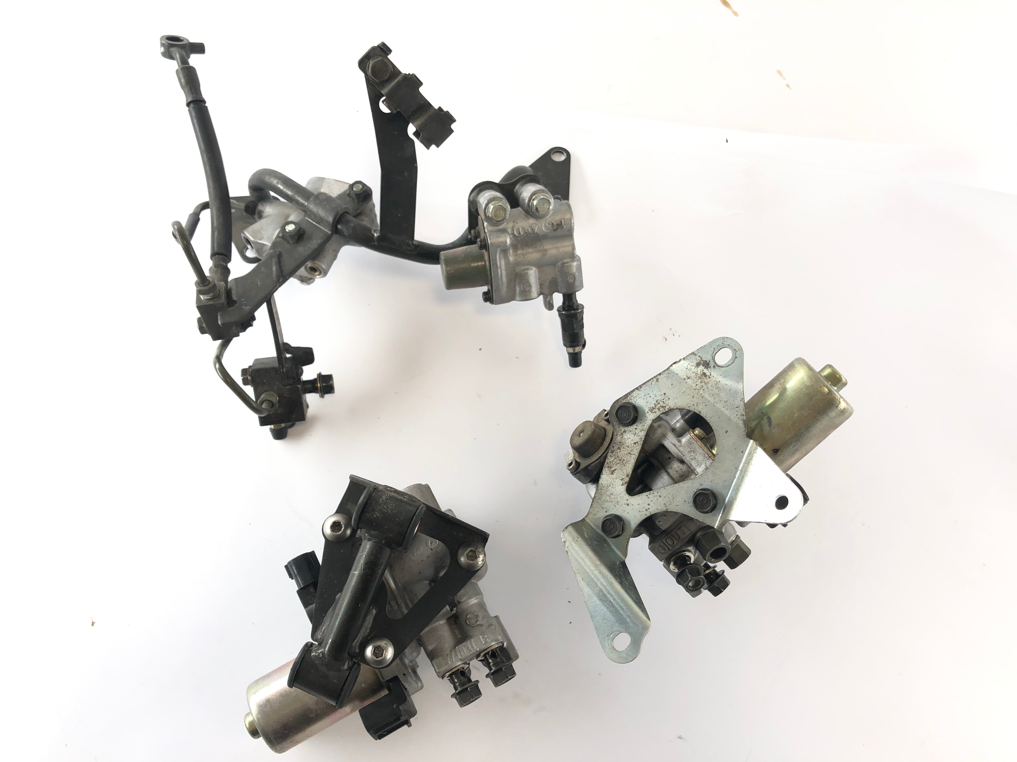 Honda VFR 800 RC46 [2005] - ABS brake force distributor set