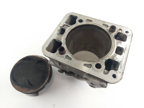 Ducati Monster S4 916 - Cylinder med stempel liggende cylinder