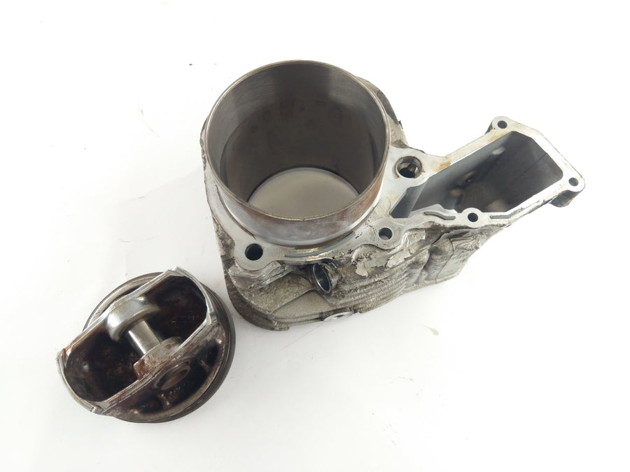 BMW R 1200 R K27 [2007] - Cylinder with piston