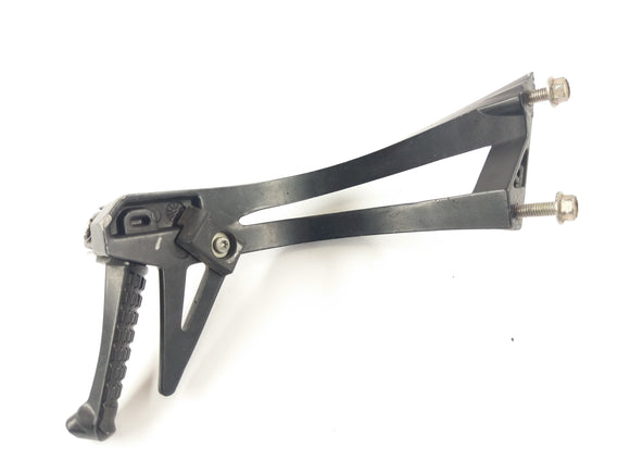 Triumph Speed ​​Triple 1050 515NJ [2006] - Porta rasale pediaca e poggiapiedi a destra