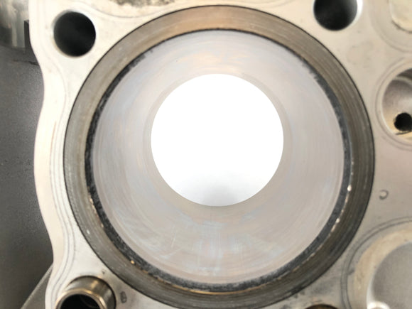 Yamaha XVS 650 Drag Star 4vr [1997] - Cylinder z tłokami za sobą