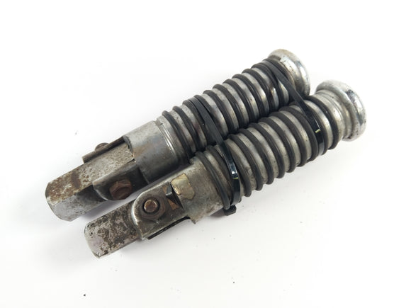 Yamaha XV 750 5G5 [1981] - Paire de repose-pieds passager