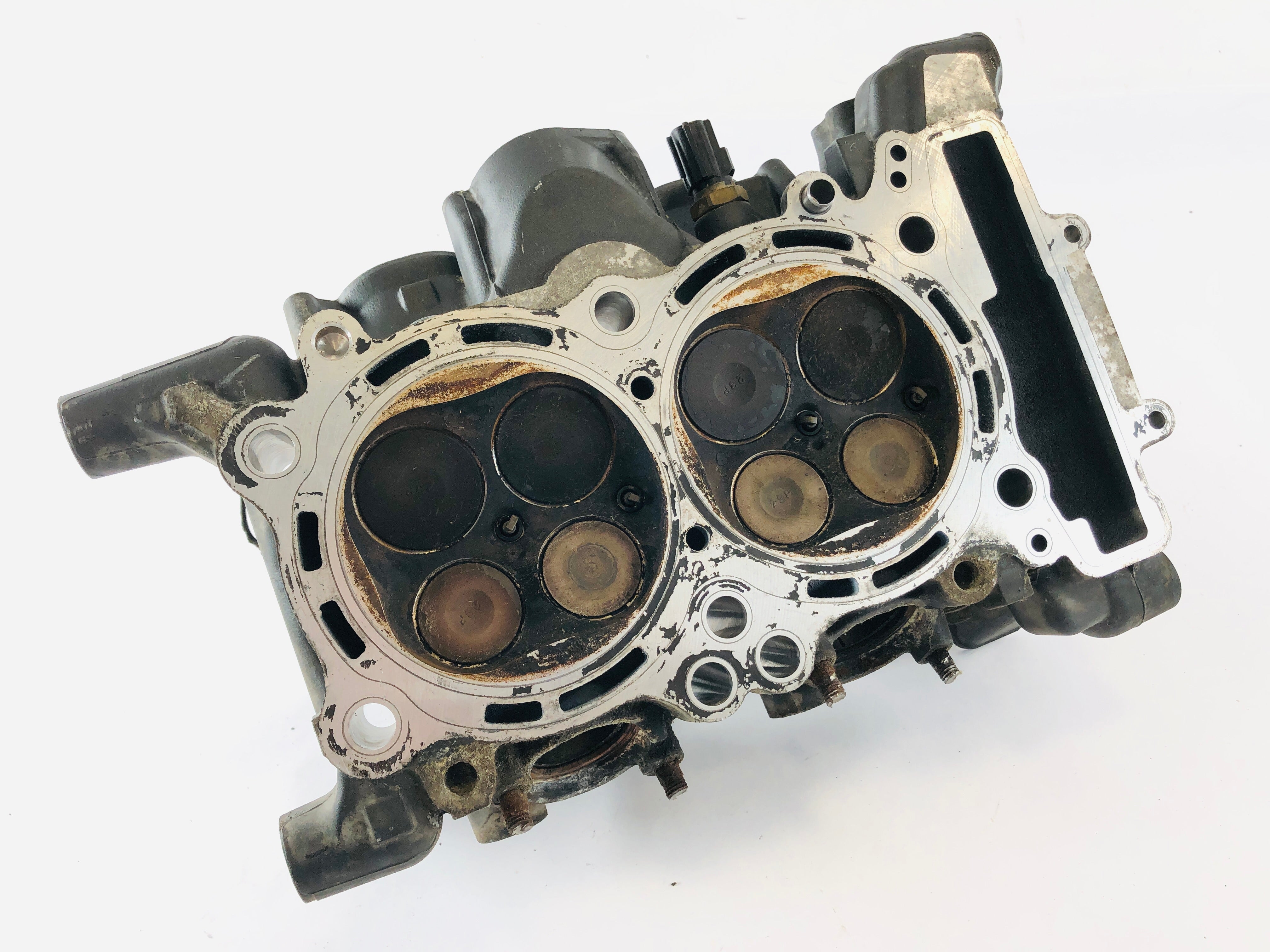 Yamaha XT 1200 Z Super Tenere DP01 [2012] - Cylinder head