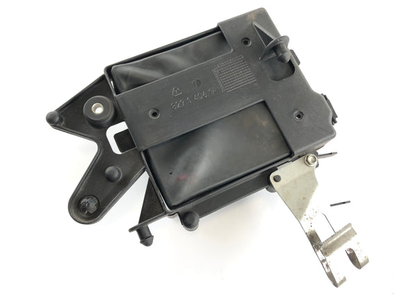 Ducati Multistrada 1000 DS [2003] - Battery compartment
