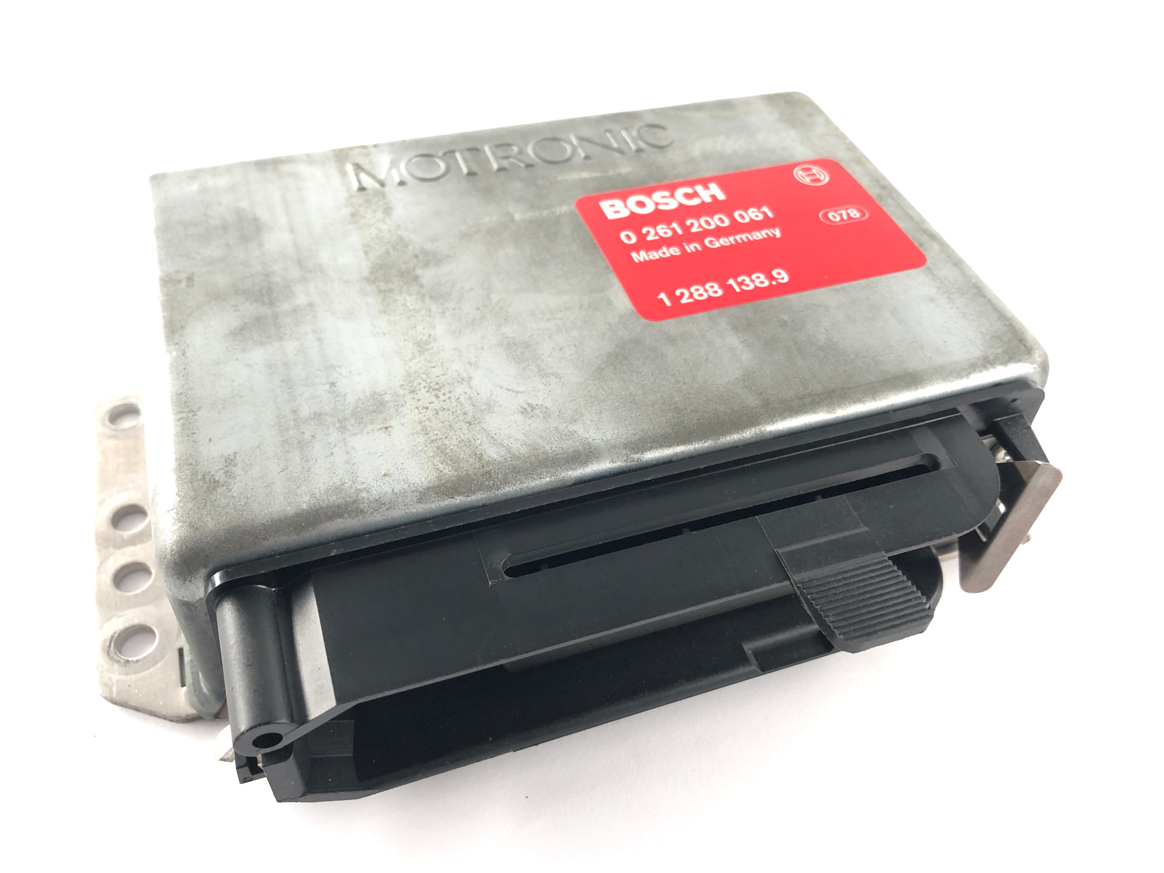 BMW M 535i E28 [1986] - Engine control unit Motronic Bosch 0 261 200 061