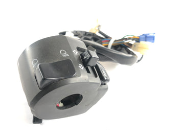 Yamaha YZF R6 RJ03 [2000] - Styret bryter til venstre - 0