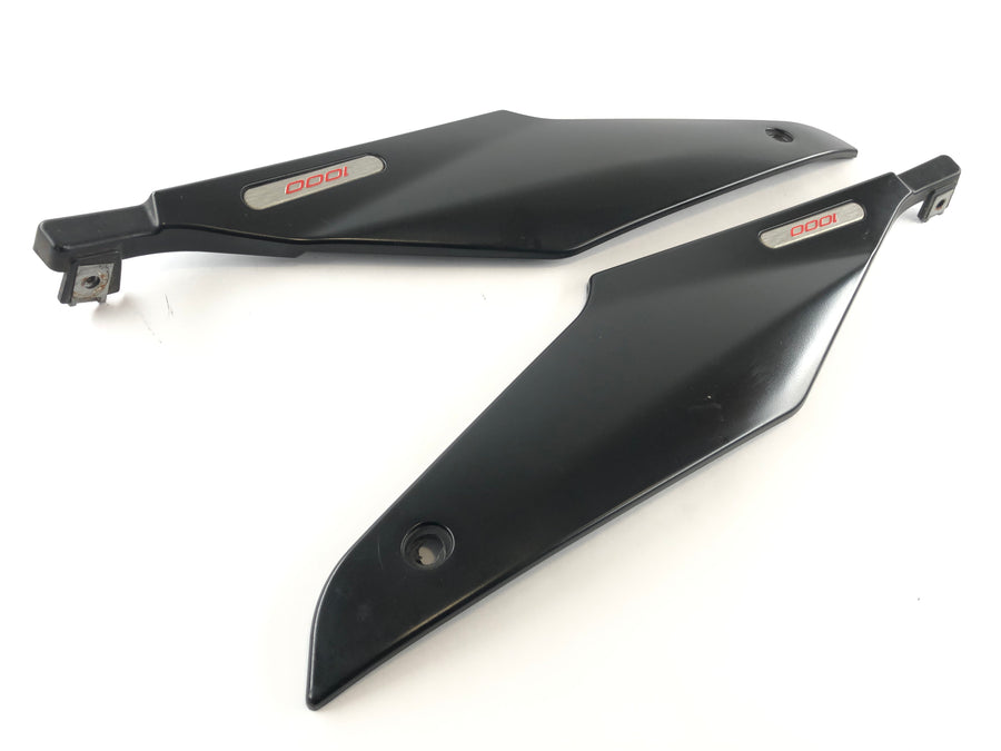 Aprilia RSV 1000 RR Factory [2009] - Tankbekleding links en rechts ingesteld