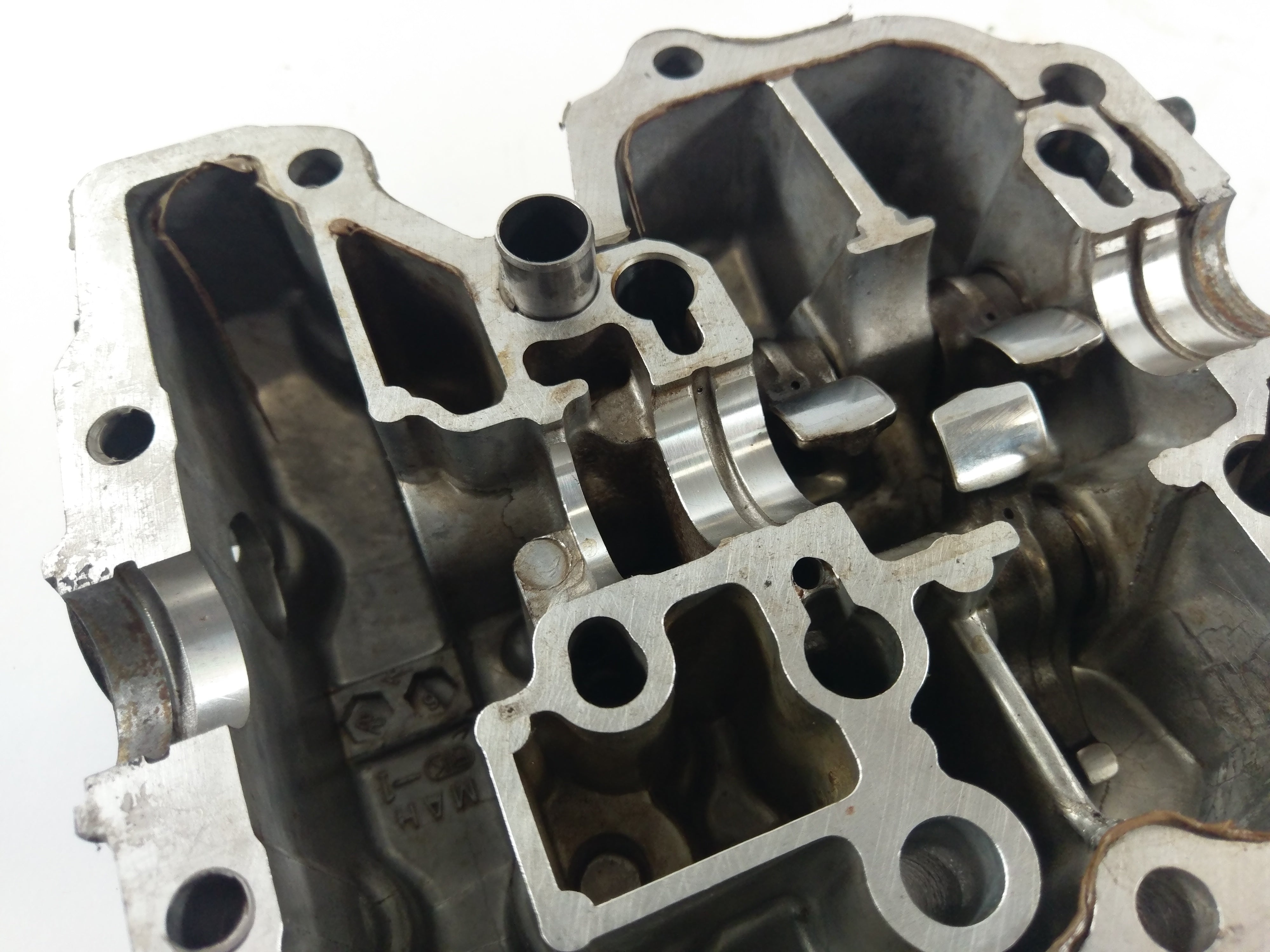 Honda VT 1100 SC32 [1999] - Valve cover rocker arm cylinder head