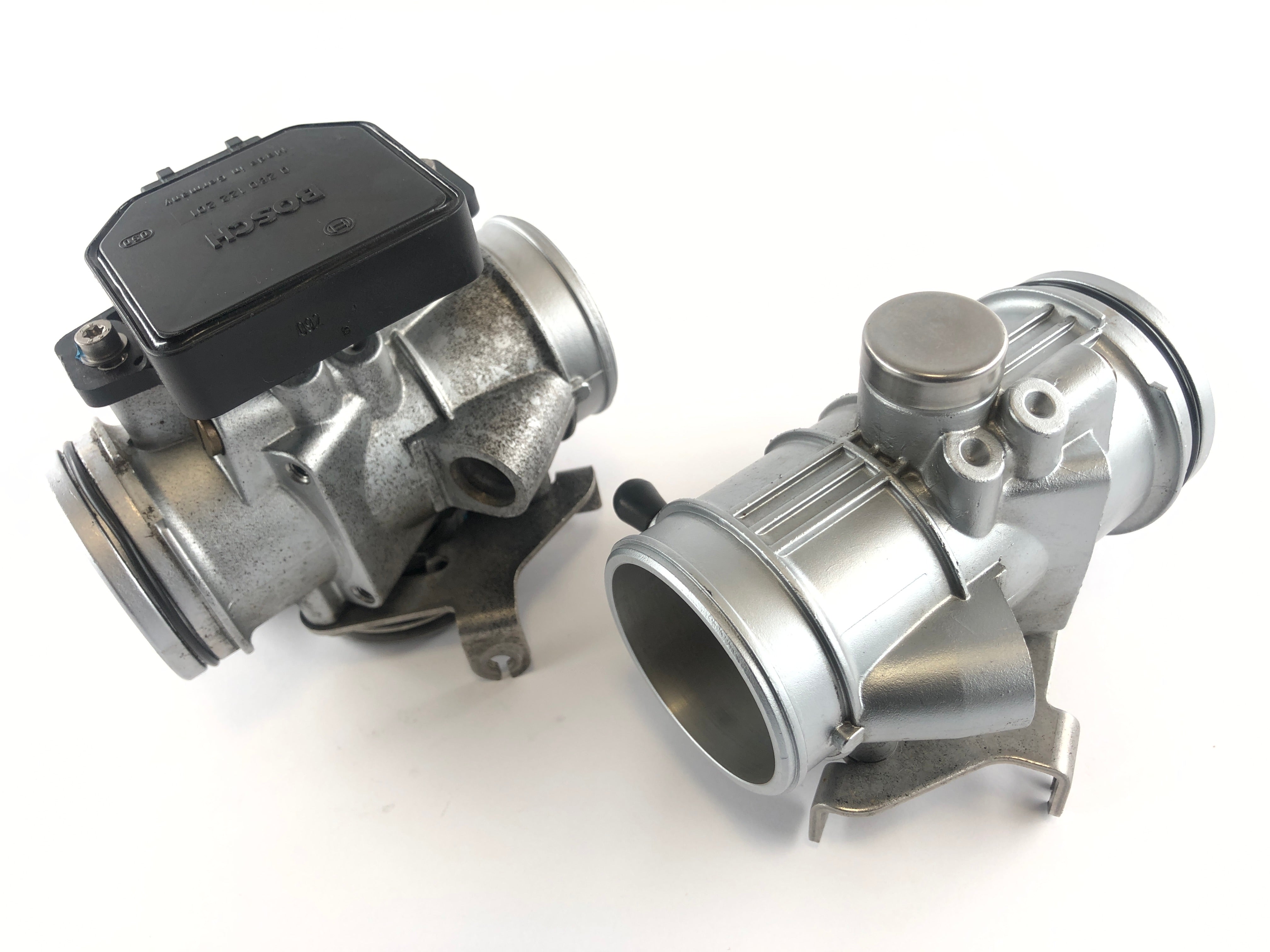 BMW R 1100 S [2001] - Throttle valves left and right