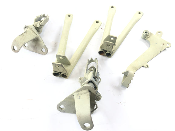 KTM 500 GS K4 [1983 Rotax]  - 乗客のローストホルダーとブレーキペダルを備えたドライバーのフットレスト