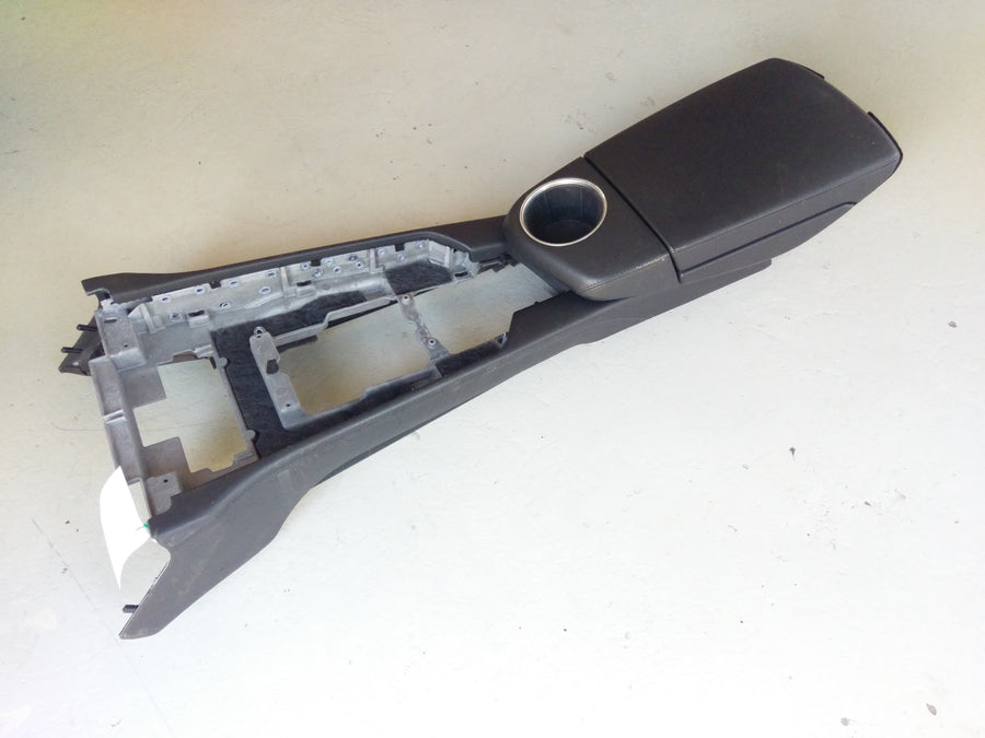 Porsche Panamera Turbo [2010] - Middenconsole voor zwart lederen armleuning vooraan