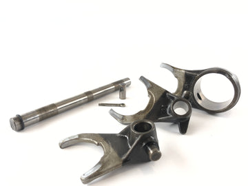 Kawasaki Z 750 E KZ750E [1981] - Kytkinhaarukot kytkentäkynnet asetettu - 0