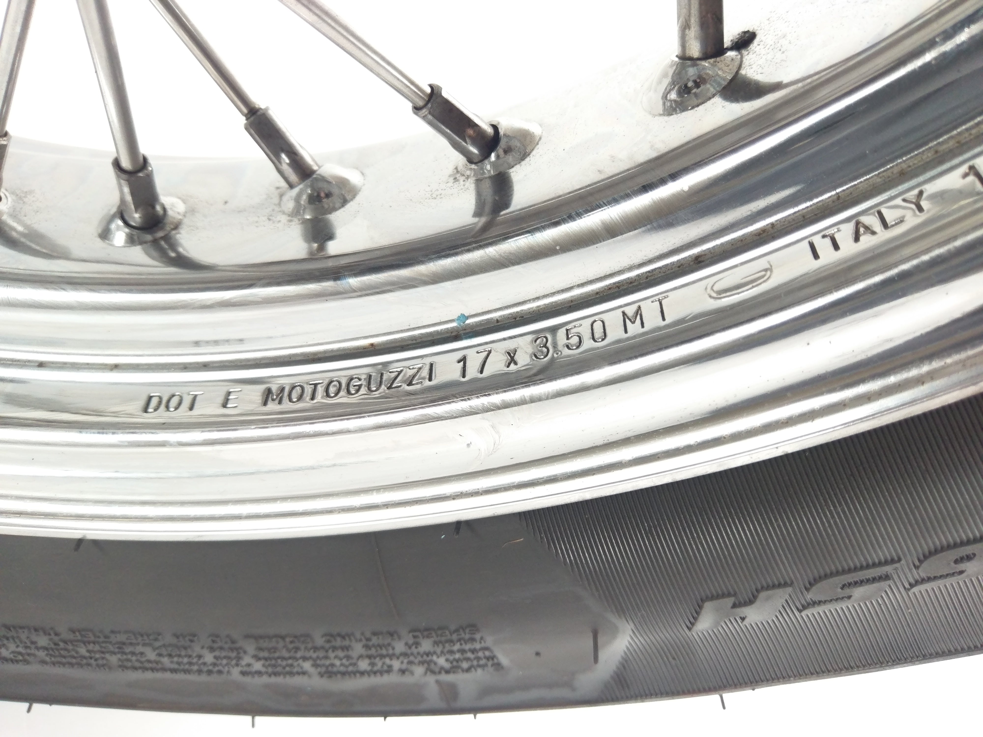 Moto Guzzi V7 Classic LW [2011] - Rear wheel rim