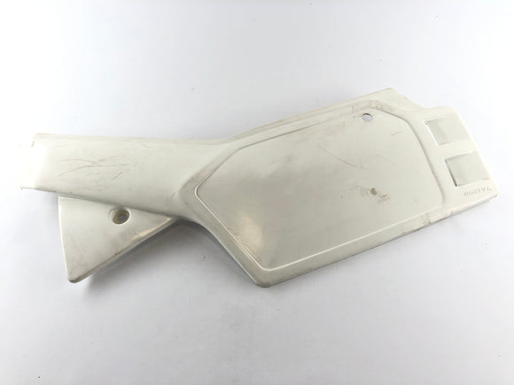 Cagiva Elefant 650 [1985] - revestimento traseiro na tampa do lado esquerdo à esquerda