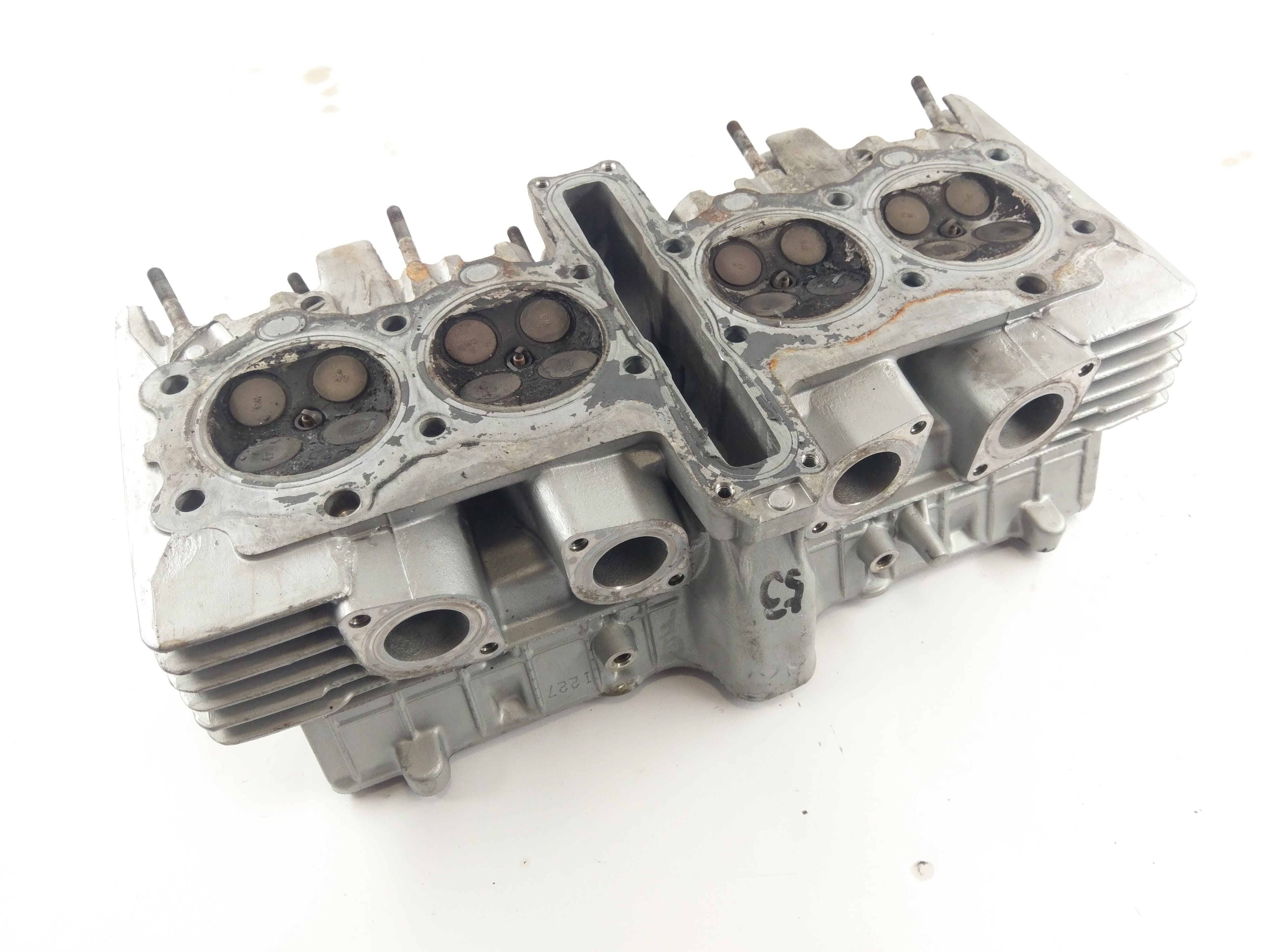 Honda 750 CB Seven Fifty RC42 [1992] - Cylinder head