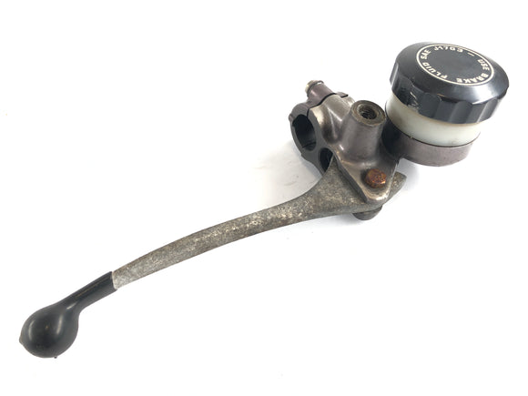 ホンダCJ 360 T [1980]  - フロントハンドブレーキポンプのブレーキポンプはオーバーホールする必要があります