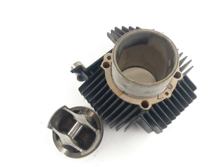 Ducati Monster 600 M600 [1994] - Cylindre avec piston