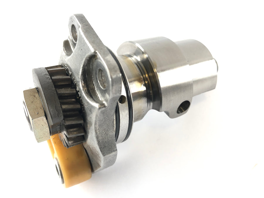 Tölkki Spyder SM5: ssä [2009] - Keskimmäinen kompensointiakseli takaosassa Camshaftrie