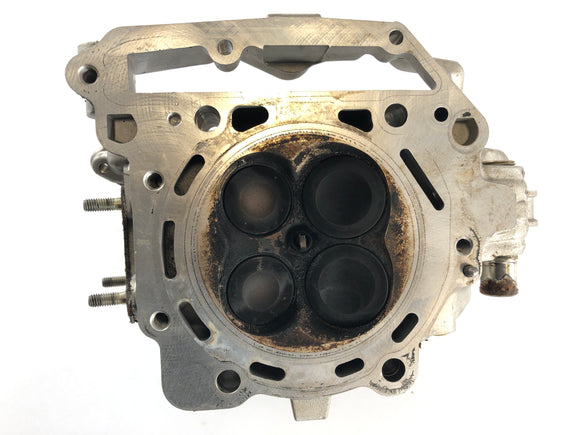 can on the spyder sm5 [2009]  - 正面のシリンダーヘッド