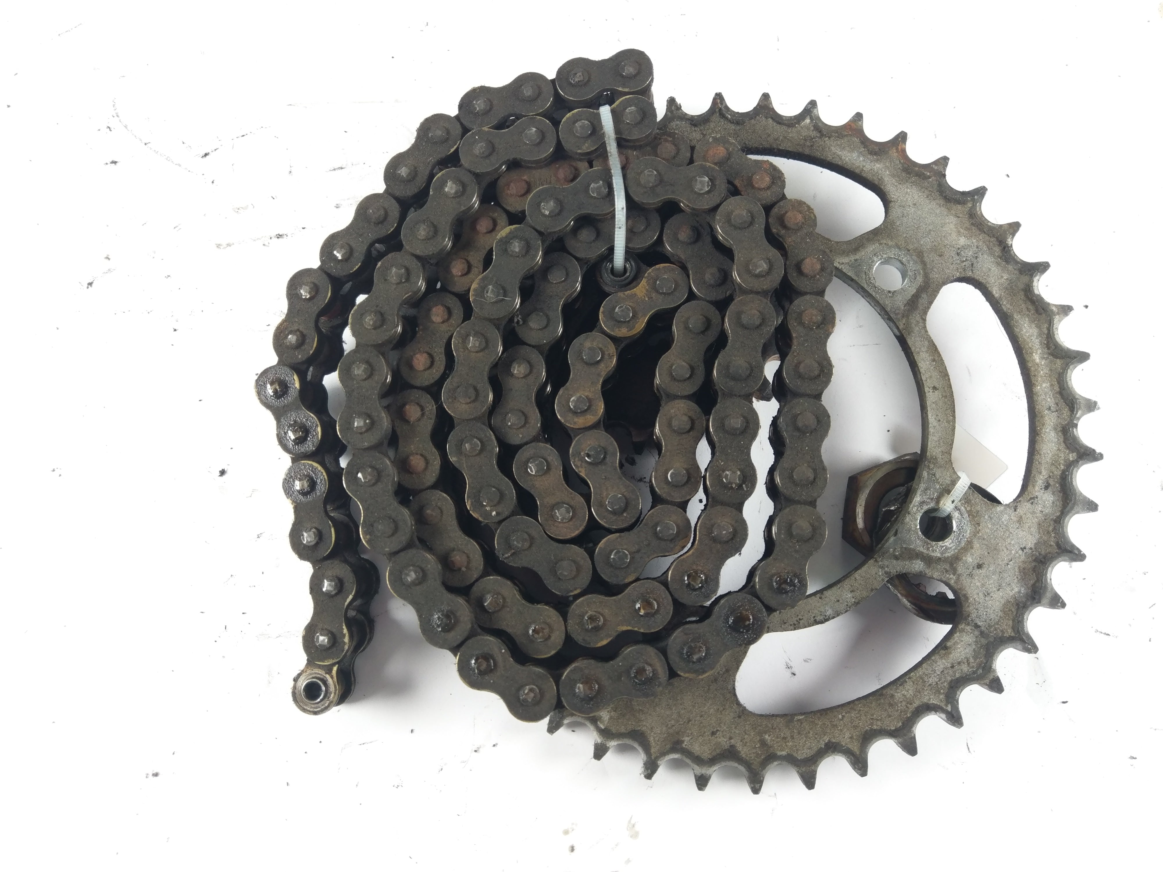 Triumph Daytona 955i T595N year 2001 - chain set