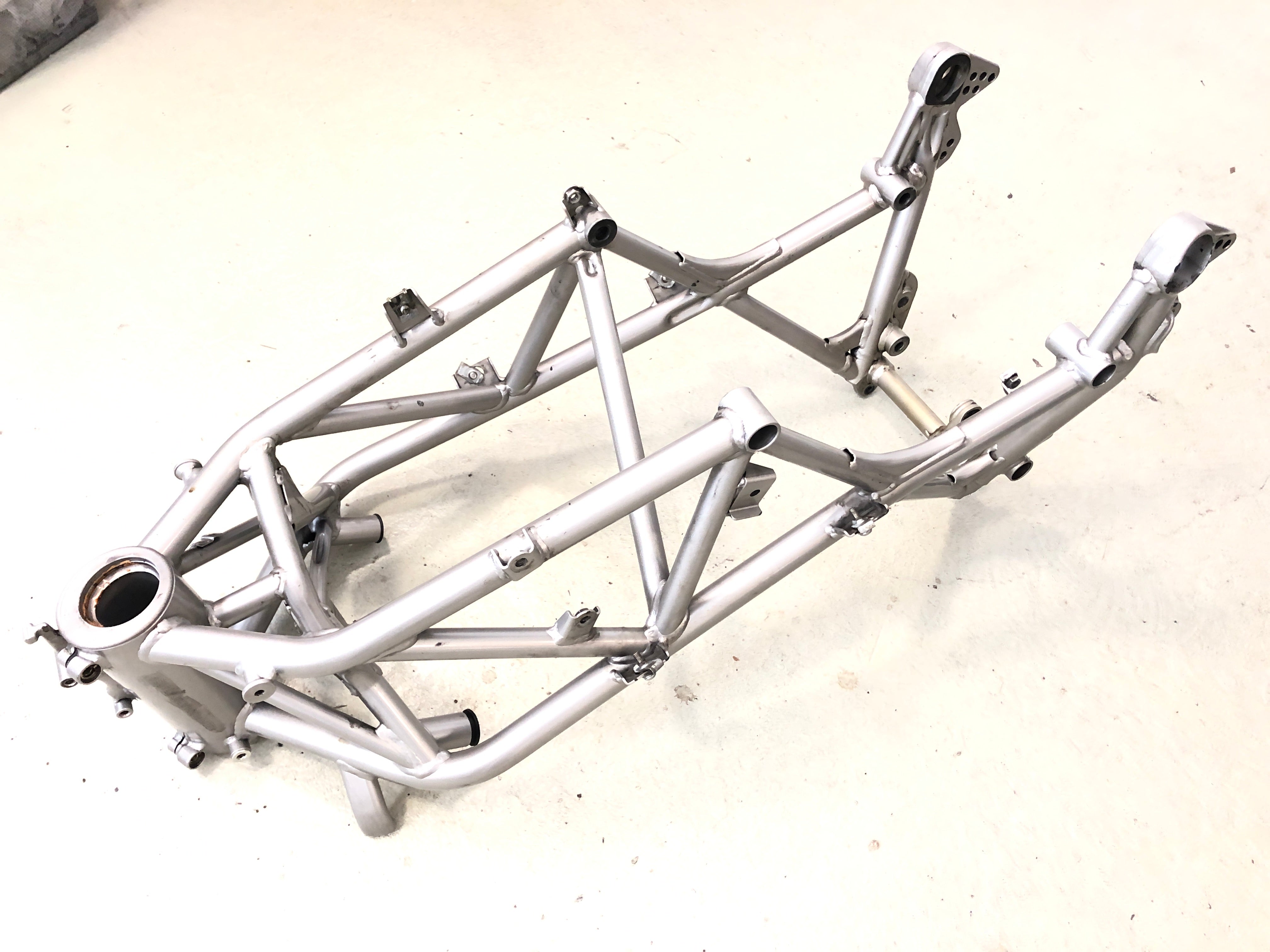 Ducati 999 H4 [2003] - Frame med papirer