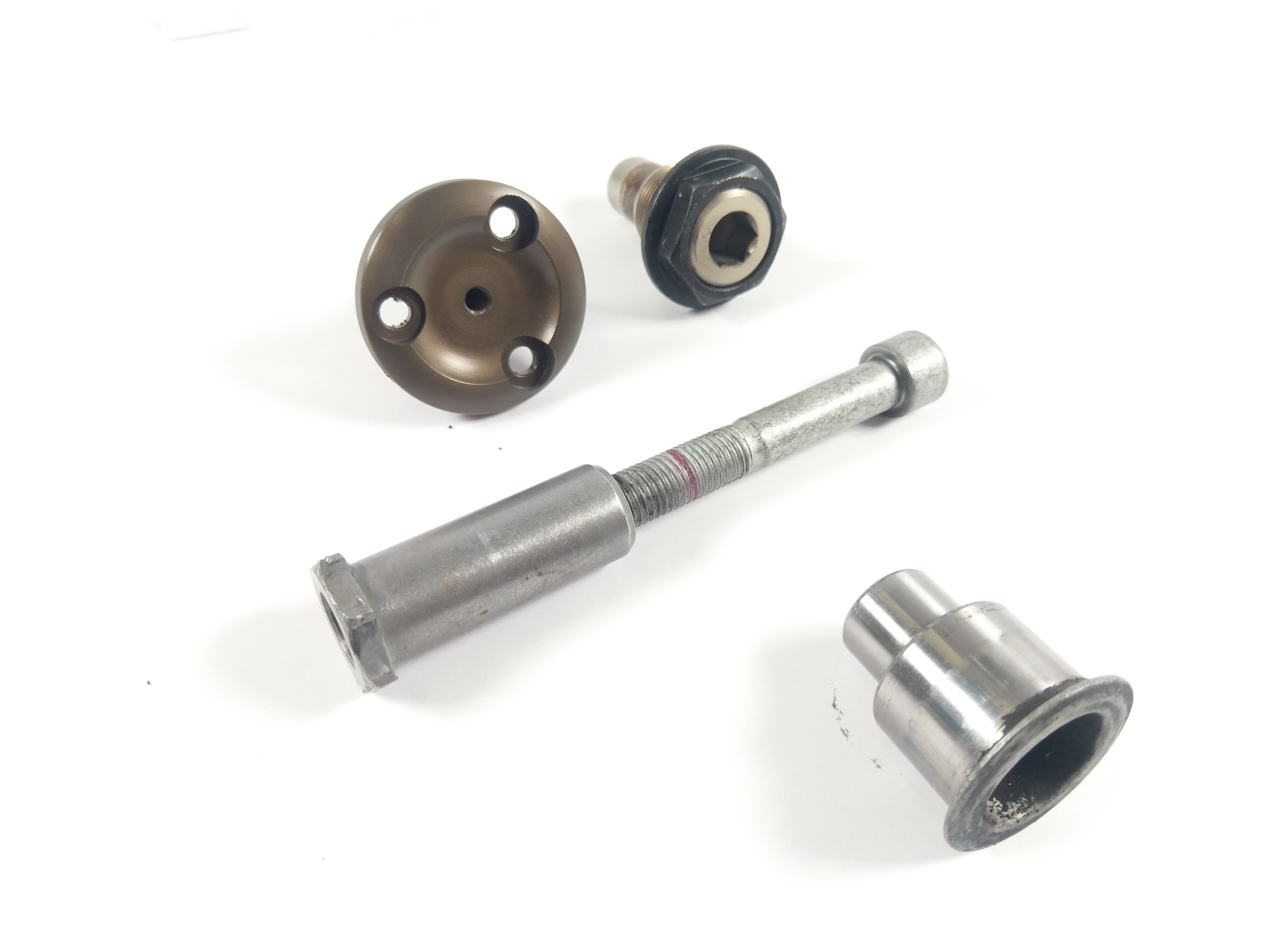 BMW R 1200 R - K27 [2007] - Swingarm bushings