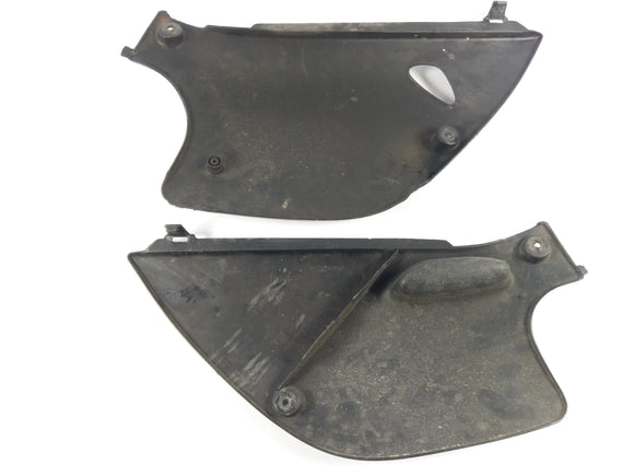 KTM HE 600 LC4 PD [1993] - Alcovamento de revestimento do lado do lado esquerdo e direito do casal