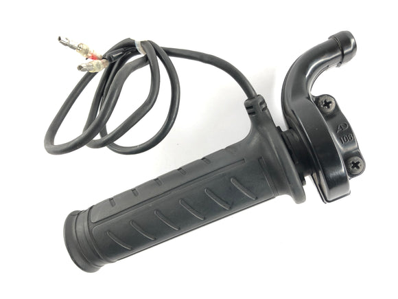 Triumph Street Triple R 675 D67LD [2008] - Raccordi del manubrio sulla maniglia a gas destra