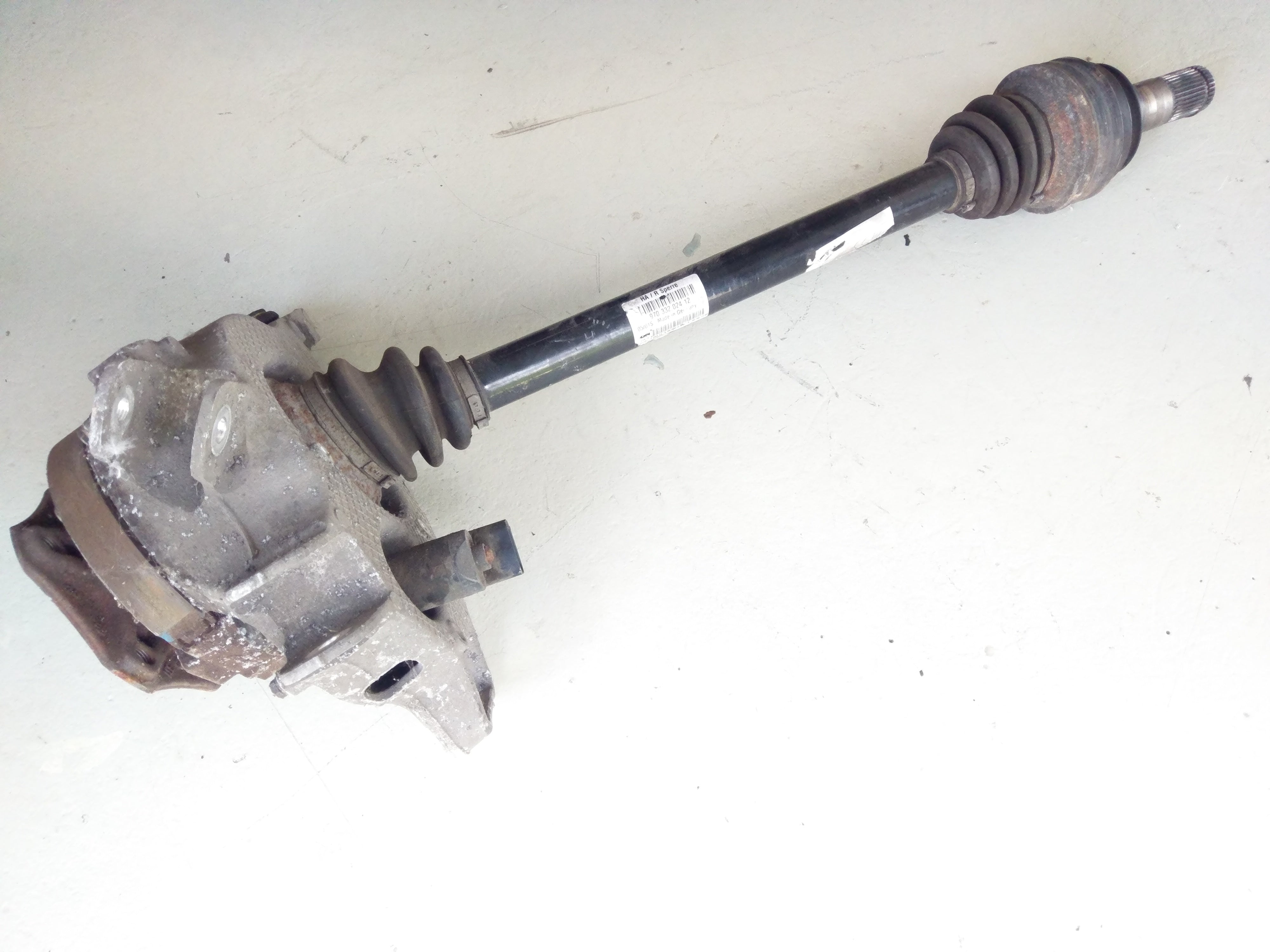 Porsche Panamera Turbo [2010] - Steering knuckle wheel hub drive shaft rear right