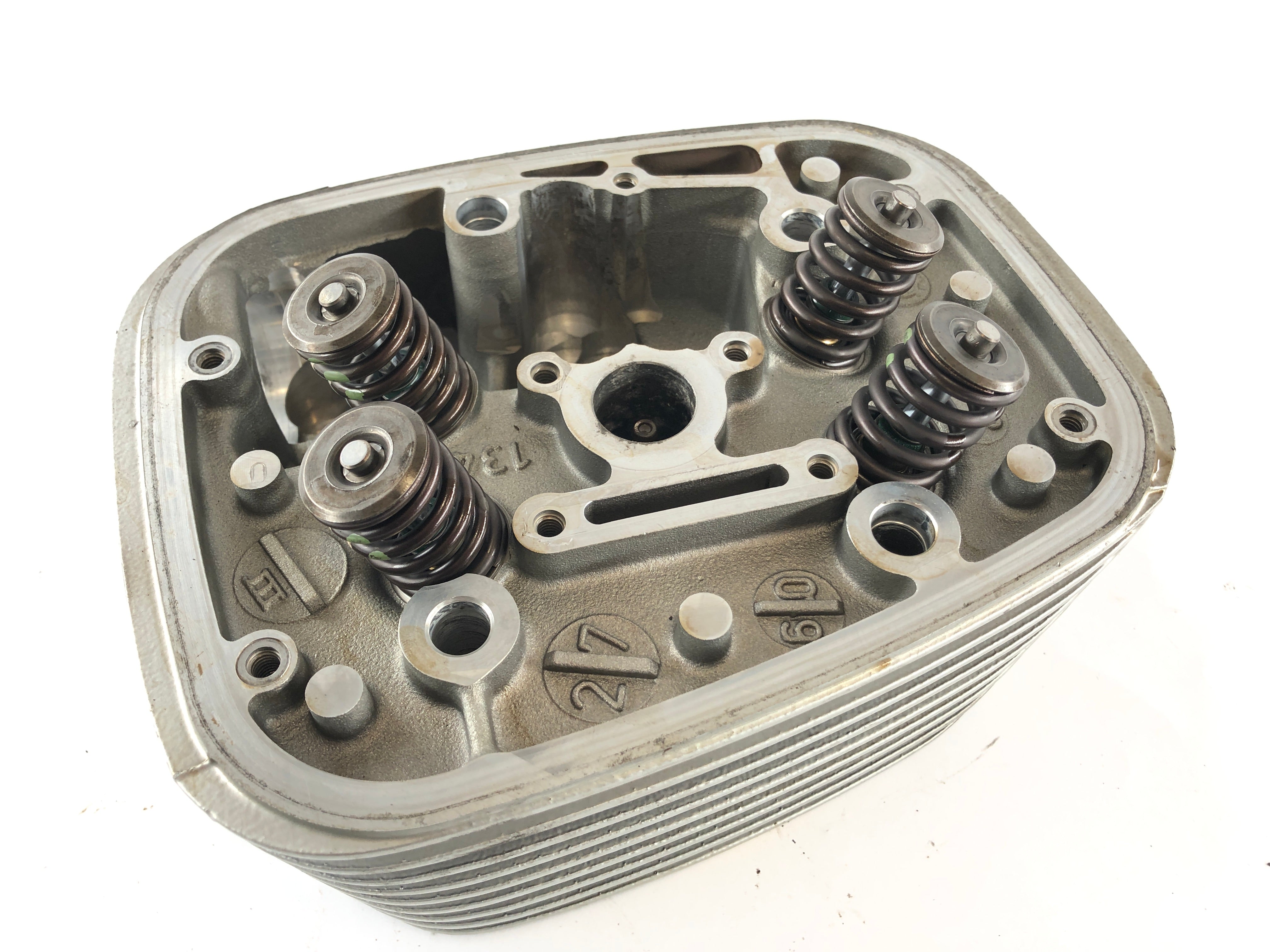 BMW R 1100 R 259 [1995] - Cylinder head