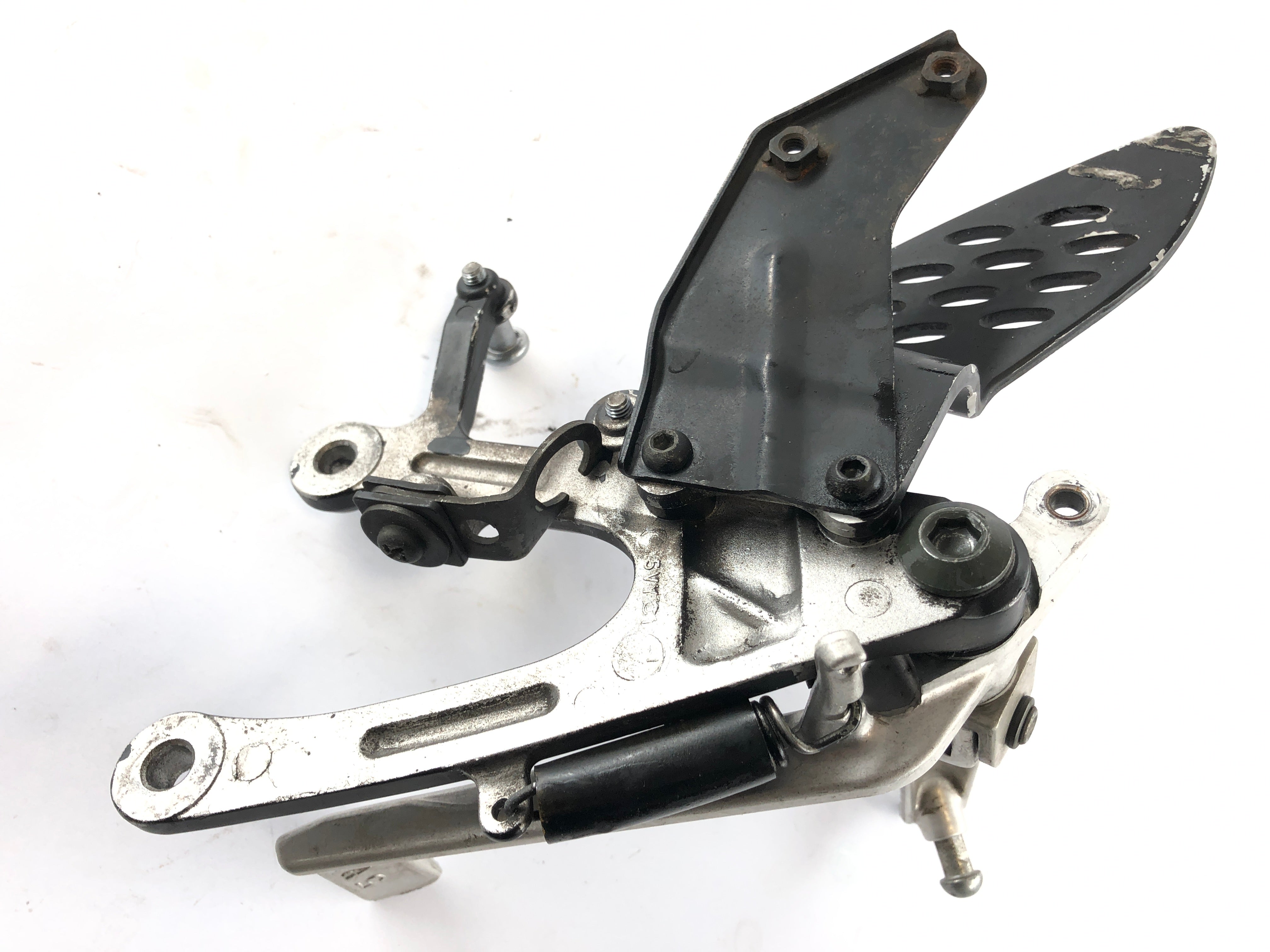 Yamaha YZF R1 RN12 [2005] - Right footrest with holder and brake pedal