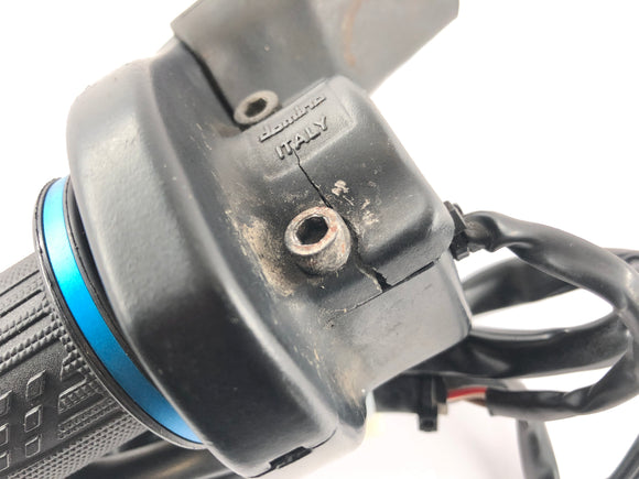 Yamaha TT 600 R DJ01 [2000] - Lenkerschalter rechts mit Gasgriff