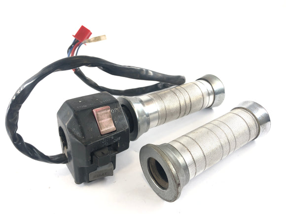 Yamaha XV 535 Virago 2YL [1987] - Opisania kierownicy po prawej stronie z uchwytem przepustnicy