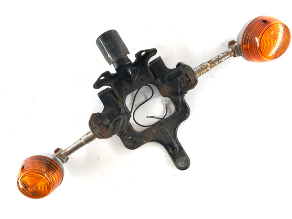 ホンダCJ 360 T [1980]  - 前のランプホルダーターン信号