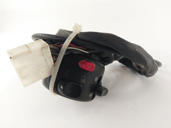 Triumph Trophy 1200 T300E [1996] - Переключатель руля слева не хватает света ???