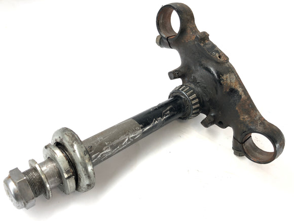 ホンダCB 550 F [スーパースポーツ]  - 下のフォークブリッジ