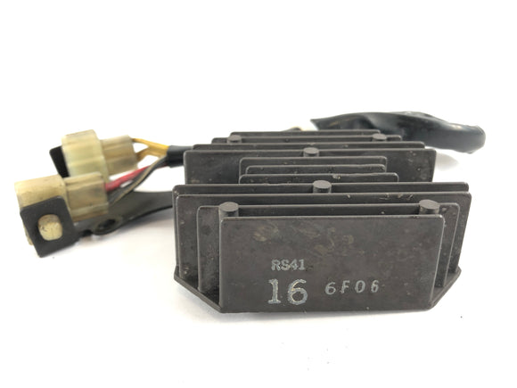 Husqvarna TE 610 E Dual H7 [1998] - Régulateur