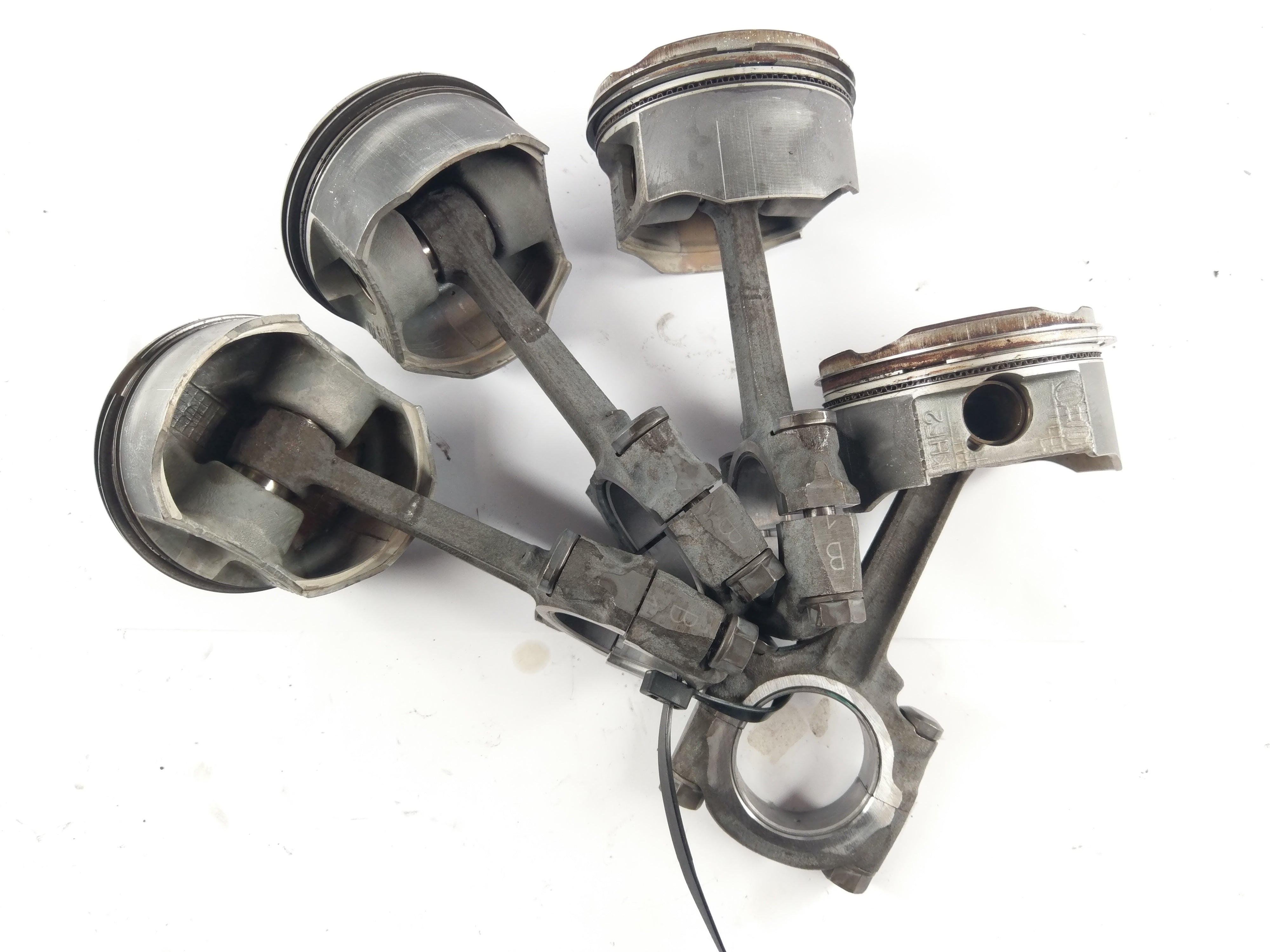 Honda VFR 800 FI RC46- Piston with connecting rods set