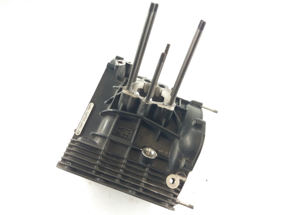 MOTO GUZZI V11 LE MANS [2003] - Obudowa silnika pusta mieszka