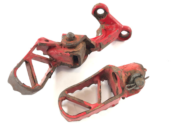 KTM LC4 ER 600 [1994] - förarens fotstöd åt vänster och höger