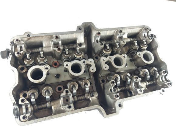 スズキGSXR 1100 GV73A [1992]  - シリンダーヘッド