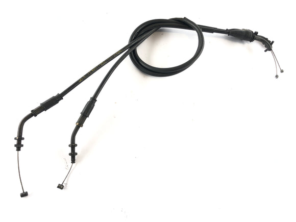 KTM 640 LC4 Prestige [2003]  - 燃气列车开瓶器，近距离