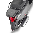 Kymco Like 50-125-150 [GIVI] - Support de top case pour valises MONOLOCK®, utilisez le MONOLOCK® fourni dans la valise