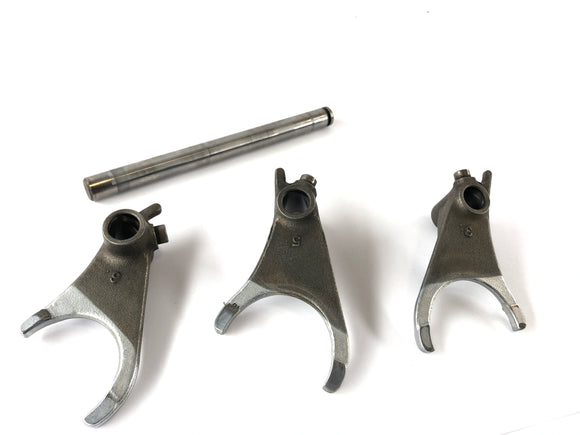 Kawasaki ZRX 1100 ZRT10C [2000] - Jeu de fourches de changement de vitesse et griffes de changement de vitesse