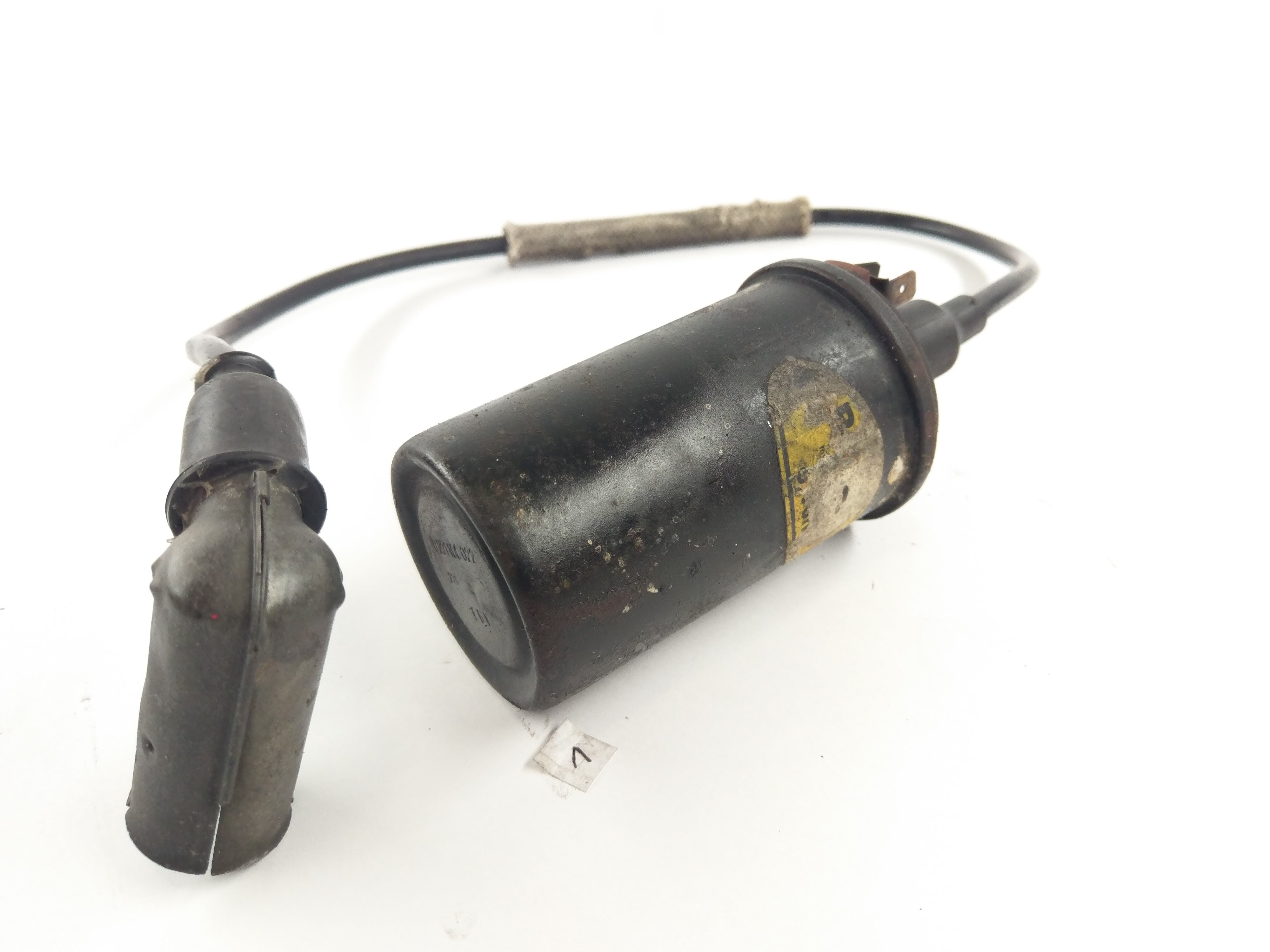 BMW R75/5 [1973] - Ignition coil with spark plug connector