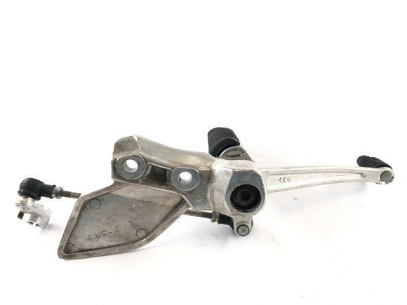 ヤマハXJR 1200 4PU [1995]  - ドライバーフットレストとスイッチングペダルギアレバー