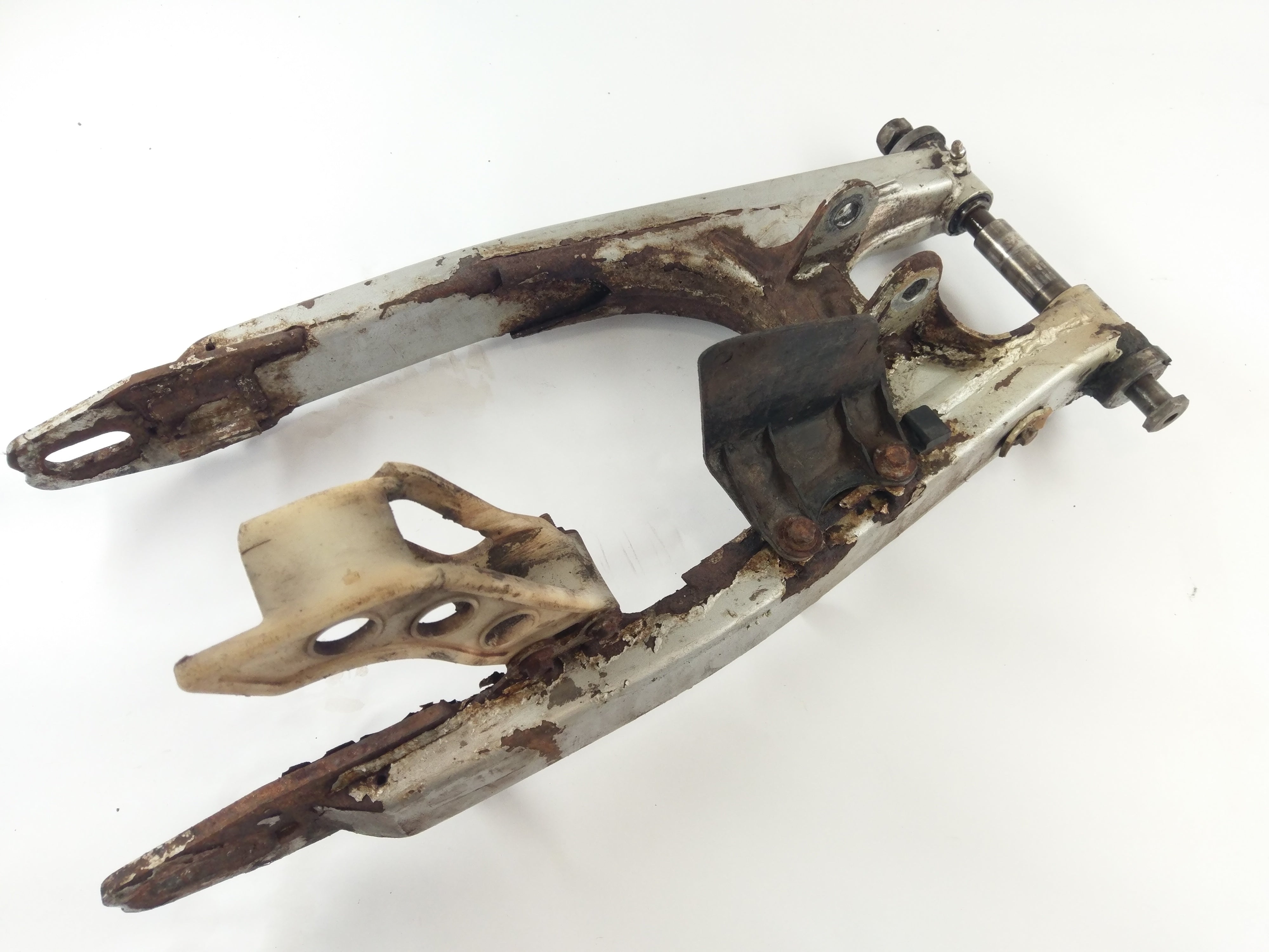 Yamaha XT 350 55V [1987] - Swingarm Rear swingarm