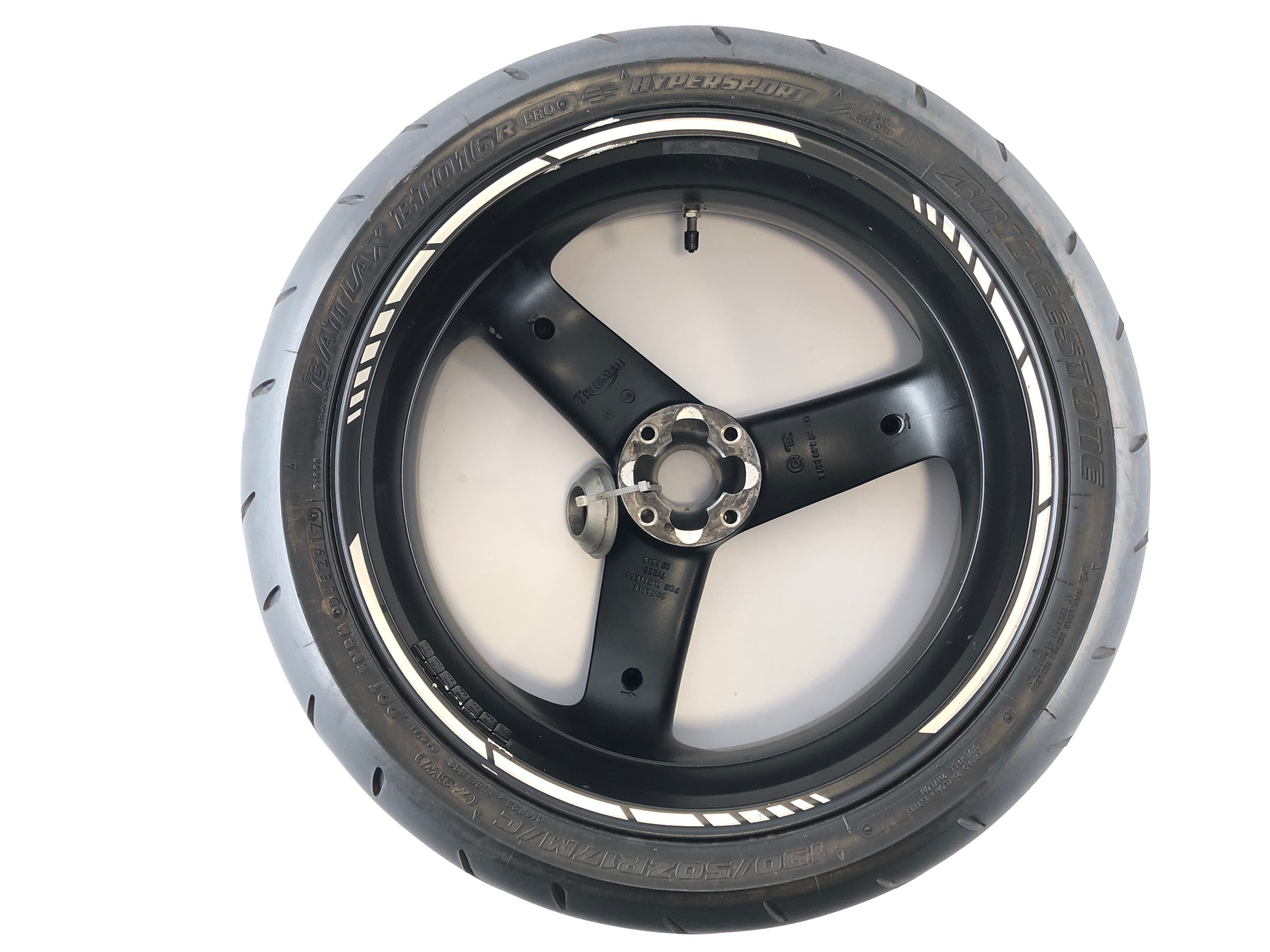 Triumph Daytona 955i T595N [2001] - Rear wheel rim with flaws